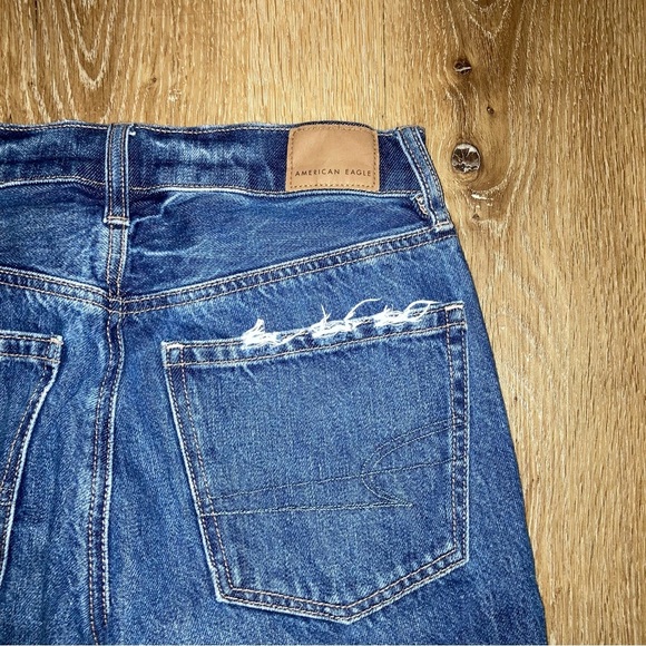 American Eagle Women’s Ex Boyfriend Relaxed Fit Jeans Distressed Size 00 Short - Picture 5 of 12